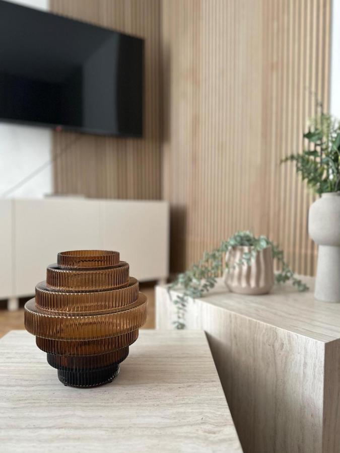 Designer Apartment Near Main Station Wenen Buitenkant foto