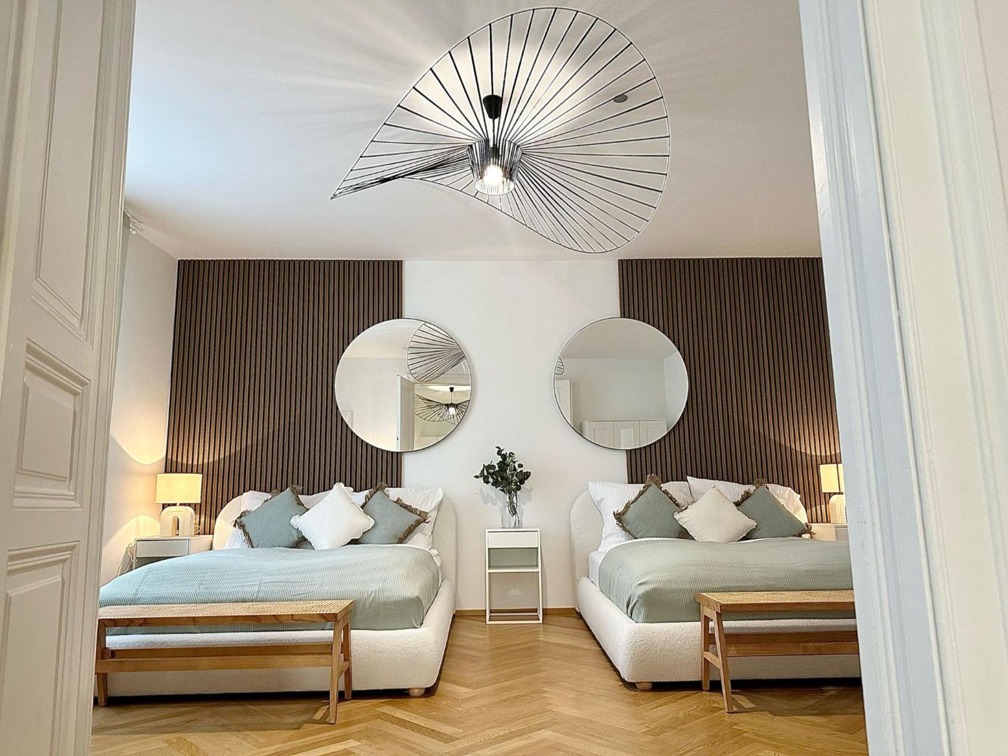 Designer Apartment Near Main Station Wenen Buitenkant foto