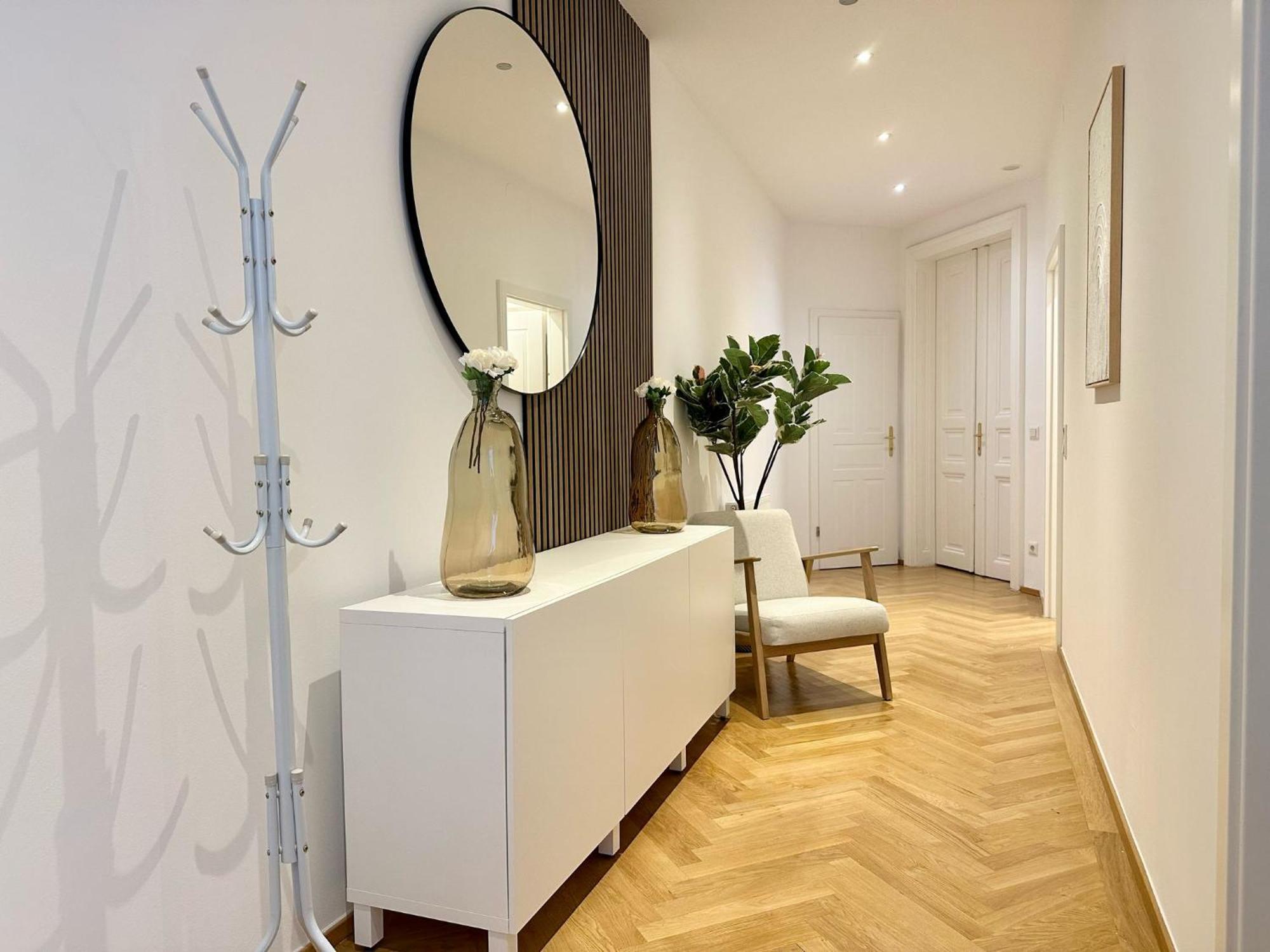 Designer Apartment Near Main Station Wenen Buitenkant foto